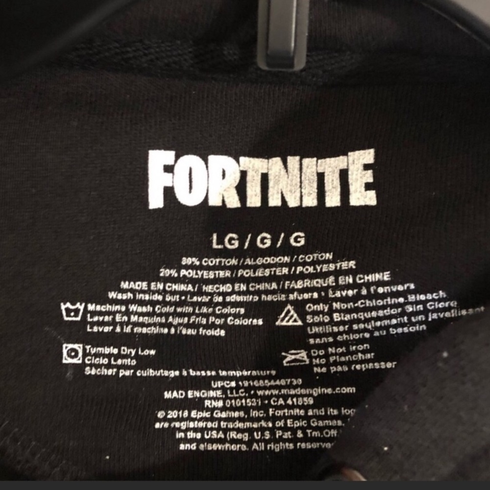 Fornite Men’s Hoodie Sweater. - Picture 6 of 7